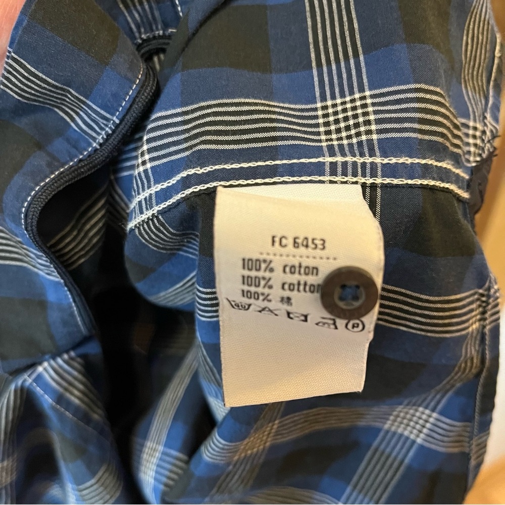 Men’s Lacoste Button Down - Picture 3 of 5